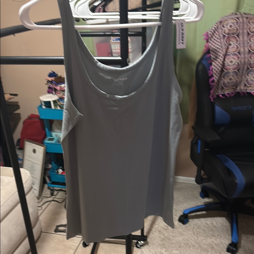 Old Navy Gray Tall Sleeveless Tank Top